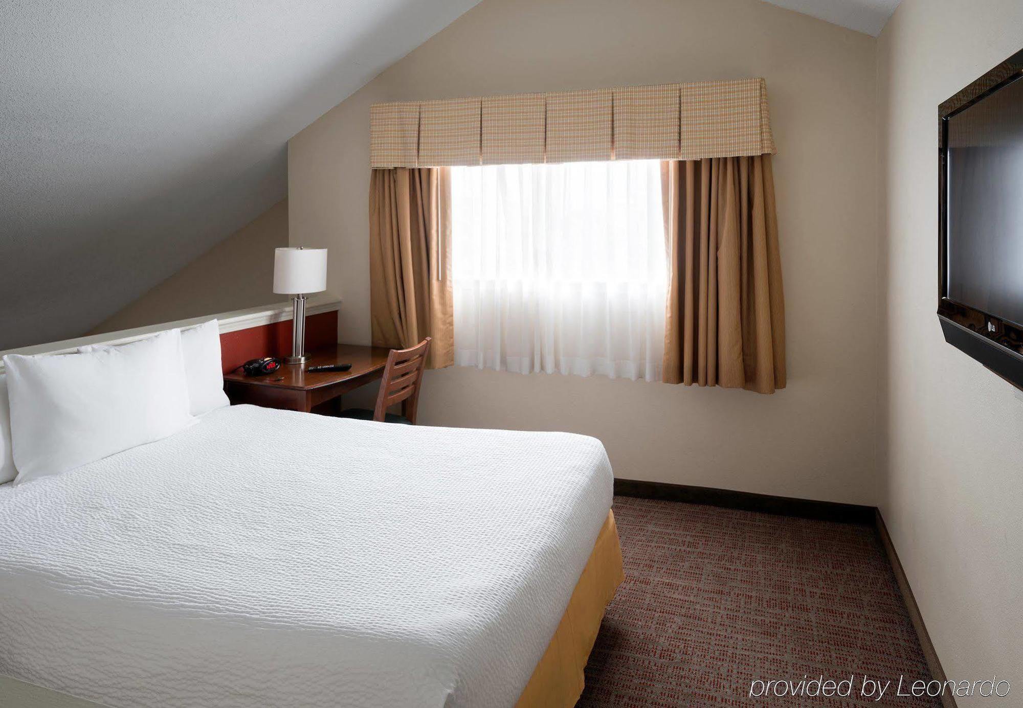 Residence Inn Kansas City Downtown/Union Hill Exterior photo