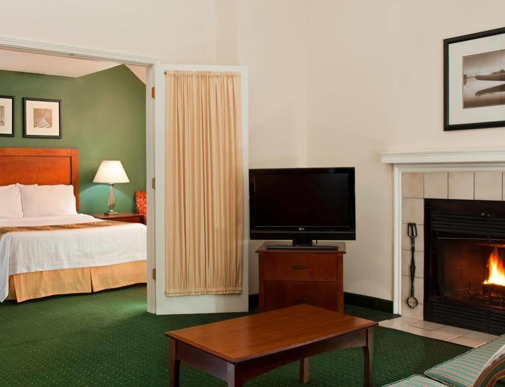 Residence Inn Kansas City Downtown/Union Hill Exterior photo